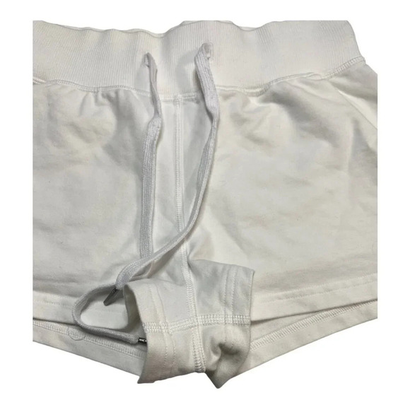 Lululemon Loop Back Short (2") White-sz 4 - Picture 6 of 8